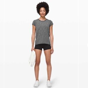 NWOT Lululemon Another Mile Short Sleeve Spaced Out Space Dye Black White Size 6